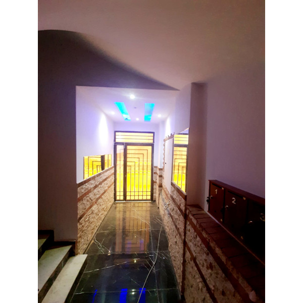Katip Çelebi Üniversitesi yakını Satılık ev